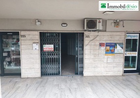 Via Domenico di Giura 233, 85100 POTENZA, POTENZA, BASILICATA, 1 Stanza Stanze,Commerciale,Affitto,Via Domenico di Giura,1375
