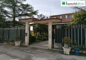 Via Piano del Conte 2, 85055 Picerno, Potenza, Basilicata, 3 Stanze da Letto Stanze da Letto, ,Residenziale,Vendita,Via Piano del Conte ,1281