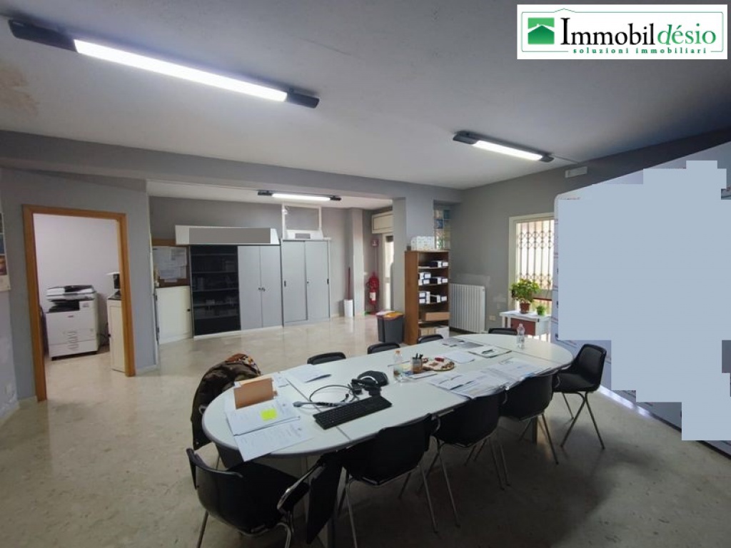 via Sanremo 88, 85100 POTENZA, POTENZA, BASILICATA, 4 Stanze Stanze,Commerciale,Vendita,via Sanremo,1384