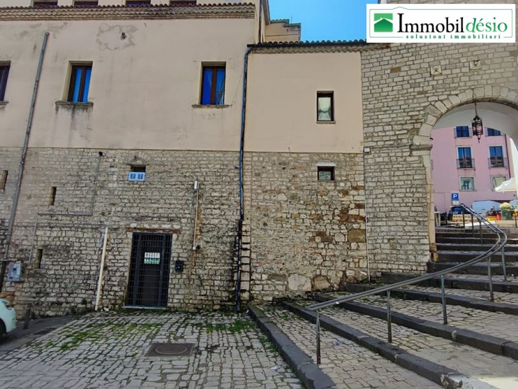Via Caserma Lucania 26/A, 85100 POTENZA, POTENZA, BASILICATA, 2 Stanze Stanze,Commerciale,Vendita,Via Caserma Lucania ,1390