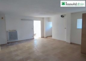 Via Caserma Lucania 26/A, 85100 POTENZA, POTENZA, BASILICATA, 2 Stanze Stanze,Commerciale,Vendita,Via Caserma Lucania ,1390