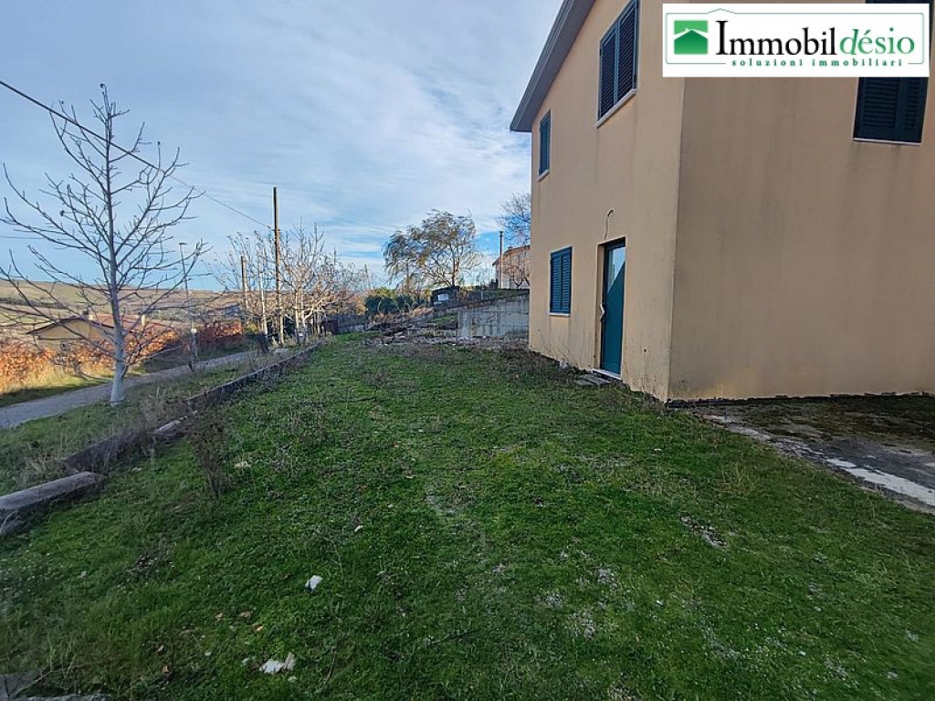 Via della Botte, 85100 Potenza, POTENZA, Basilicata, 2 Stanze da Letto Stanze da Letto, ,Villa,Vendita,Via della Botte,1424