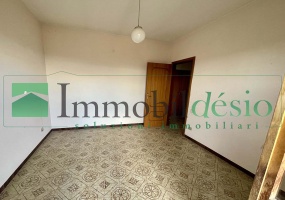 Interni