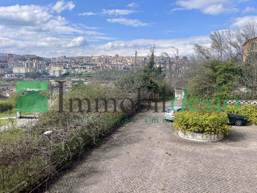 via isca verde 109, 85100 Potenza, Potenza, Basilicata, 10 Stanze da Letto Stanze da Letto, ,Villa,Vendita,via isca verde,1536
