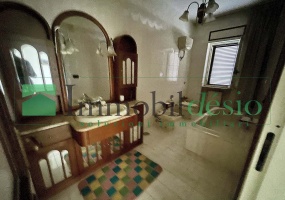 via isca verde 109, 85100 Potenza, Potenza, Basilicata, 10 Stanze da Letto Stanze da Letto, ,Villa,Vendita,via isca verde,1536