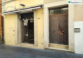 VIA PRETORIA 258, 85100 POTENZA, POTENZA, BASILICATA, 1 Stanza Stanze,Commerciale,Affitto,VIA PRETORIA ,1555