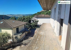via aldo moro 20, 85055 PICERNO, POTENZA, BASILICATA, 3 Stanze da Letto Stanze da Letto, ,Residenziale,Vendita,via aldo moro ,1558