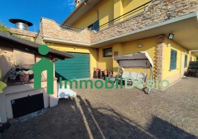 via nilde iotti 13, 85050 TITO, POTENZA, BASILICATA, 4 Stanze da Letto Stanze da Letto, ,Residenziale,Vendita,via nilde iotti ,1580