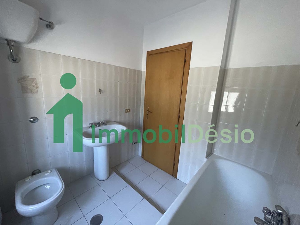largo don uva, 85100 Potenza, Potenza, Basilicata, 3 Camera da Letto Stanze da Letto, 0 ,Residenziale,Vendita,largo don uva,0,1710 largo don uva, 85100 Potenza, Potenza, Basilicata, 3 Camera da Letto Stanze da Letto, 0 ,Residenziale,Vendita,largo don uva,0,1710