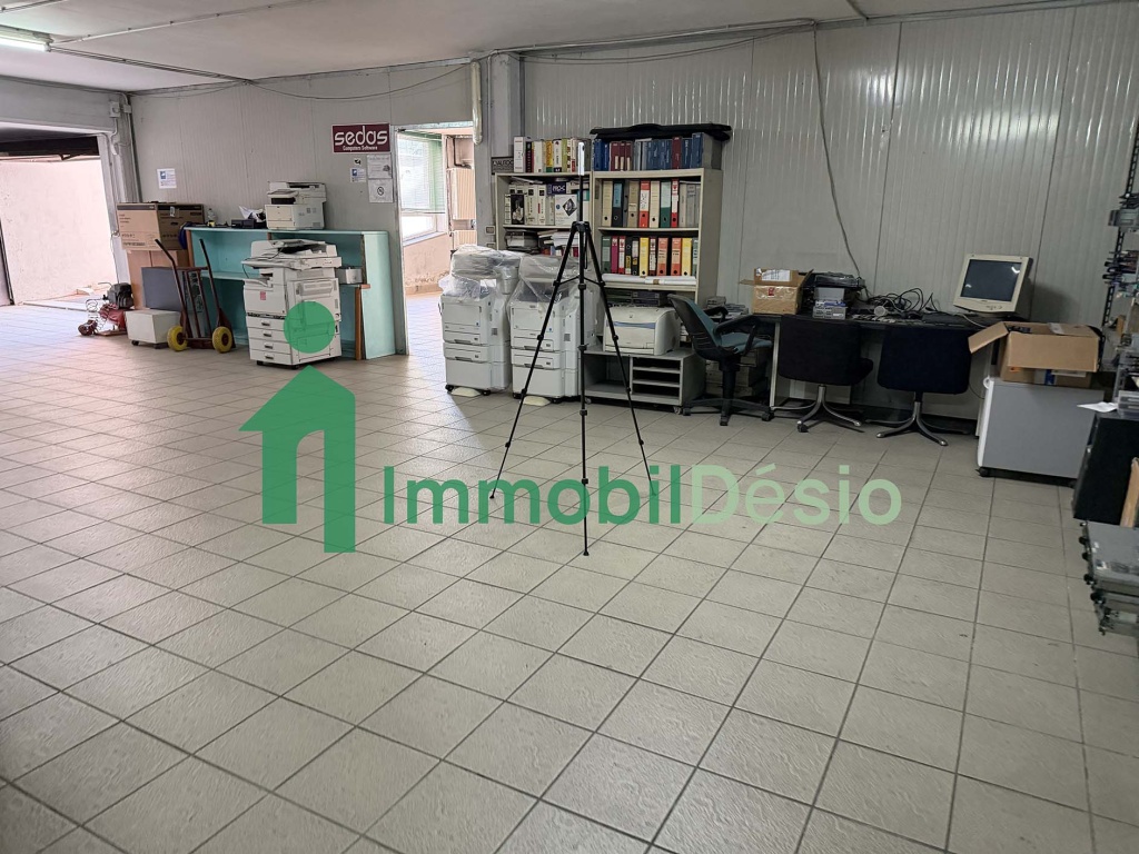 Via Maestri del lavoro 5, 85100 Potenza, Potenza, Basilicata, 0 , 30 Stanza Stanze,Commerciale,Vendita,Via Maestri del lavoro,0,836724 Via Maestri del lavoro 5, 85100 Potenza, Potenza, Basilicata, 0 , 30 Stanza Stanze,Commerciale,Vendita,Via Maestri del lavoro,0,836724