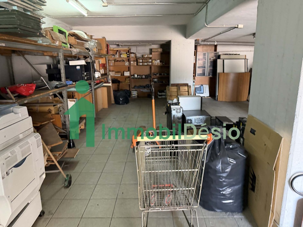 Via Maestri del lavoro 5, 85100 Potenza, Potenza, Basilicata, 0 , 30 Stanza Stanze,Commerciale,Vendita,Via Maestri del lavoro,0,836724 Via Maestri del lavoro 5, 85100 Potenza, Potenza, Basilicata, 0 , 30 Stanza Stanze,Commerciale,Vendita,Via Maestri del lavoro,0,836724